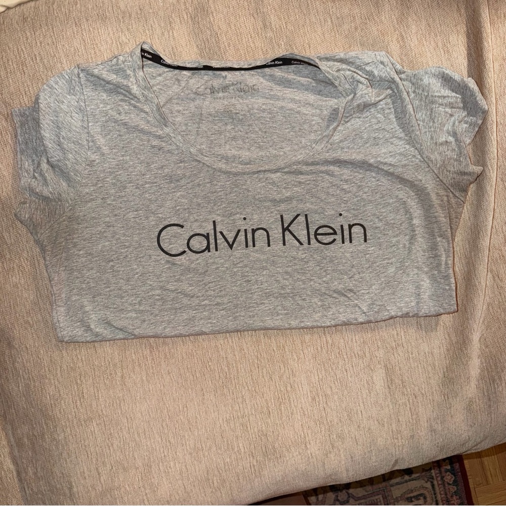 Calvin Klein Light Gray Short Sleeve Tee
